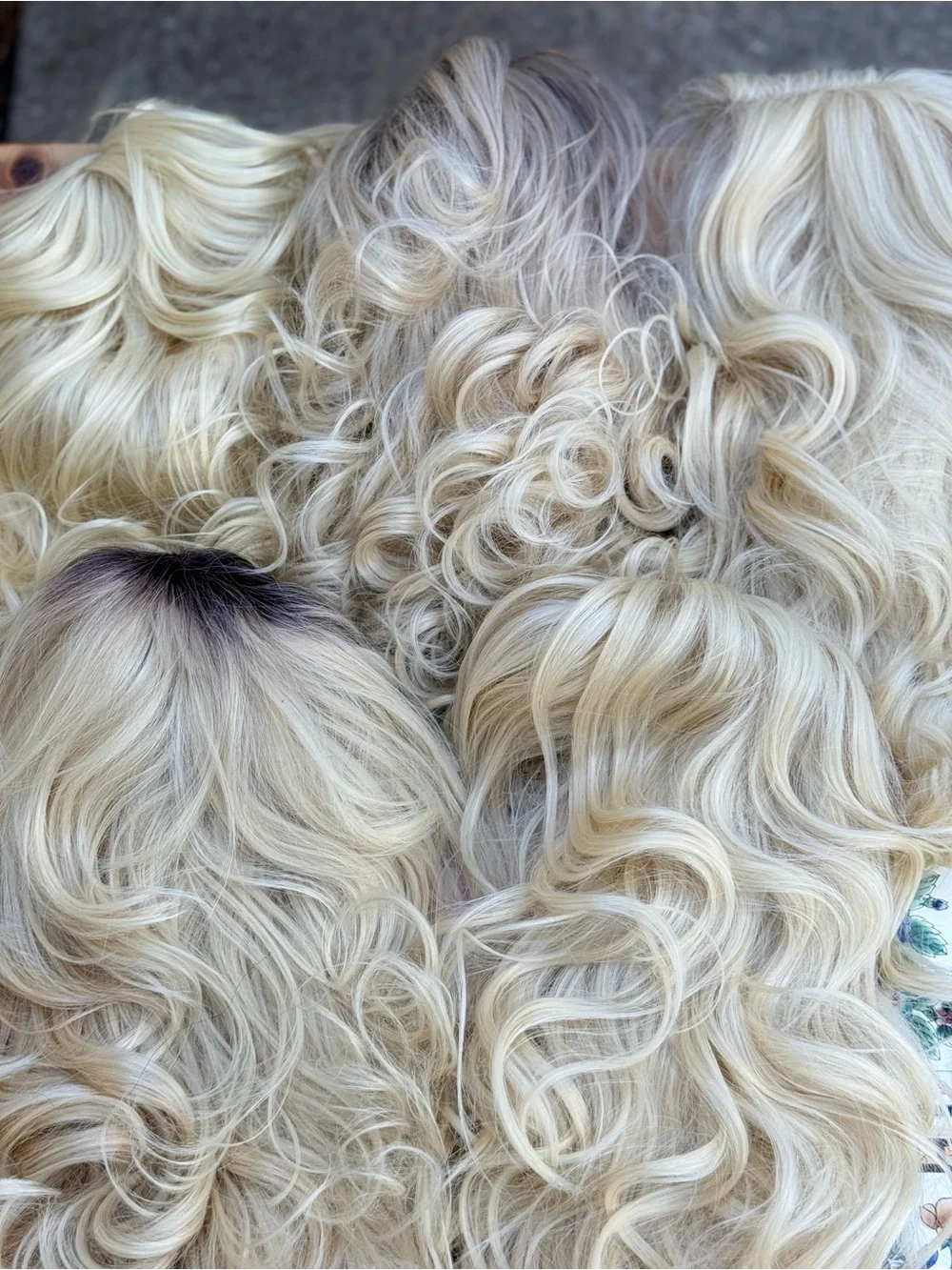 New & Used Blonde Layered Women's Wig - Natural Blonde - Picture 4 of 10
